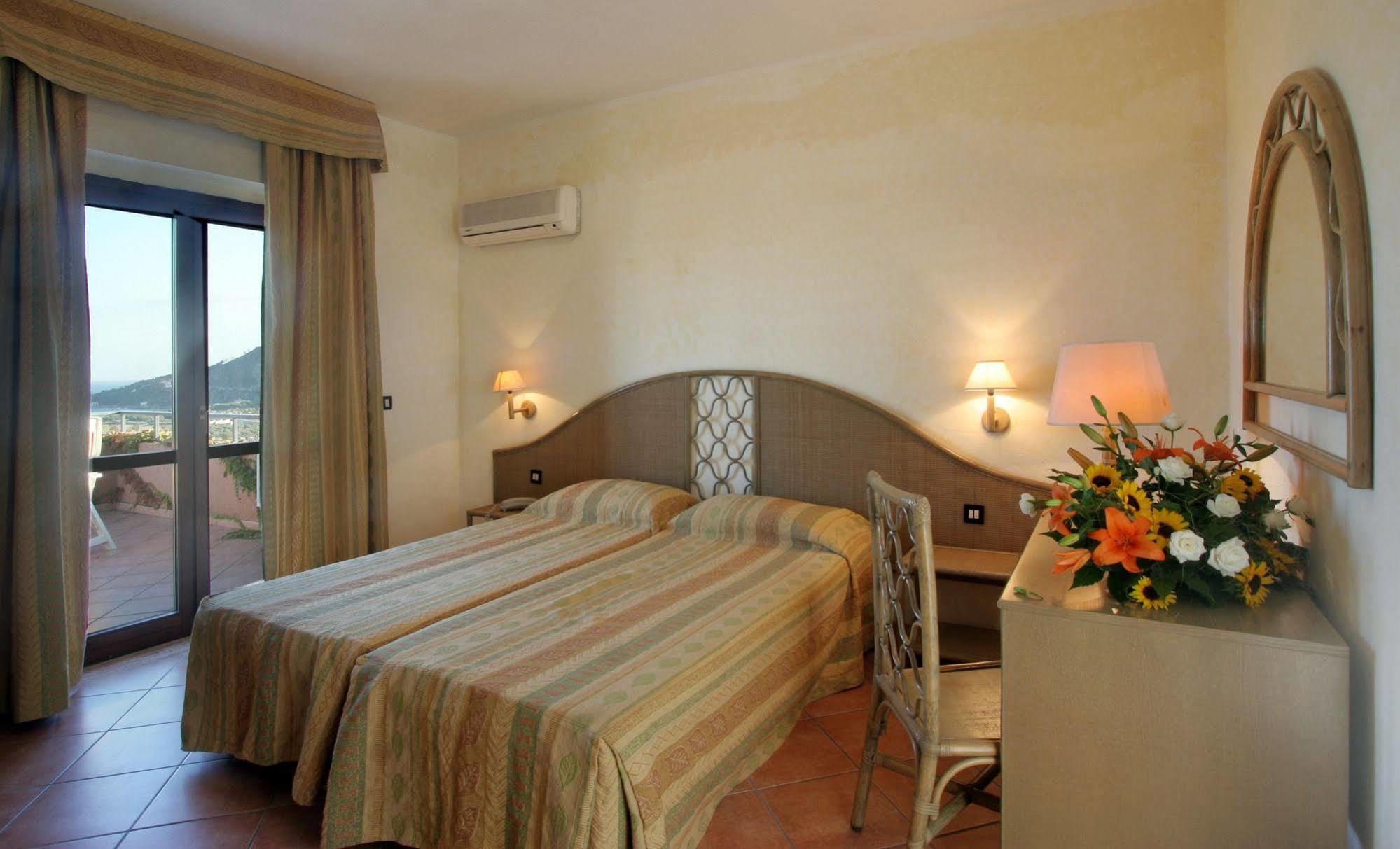 Hotel Porto Rhoca Squillace Esterno foto